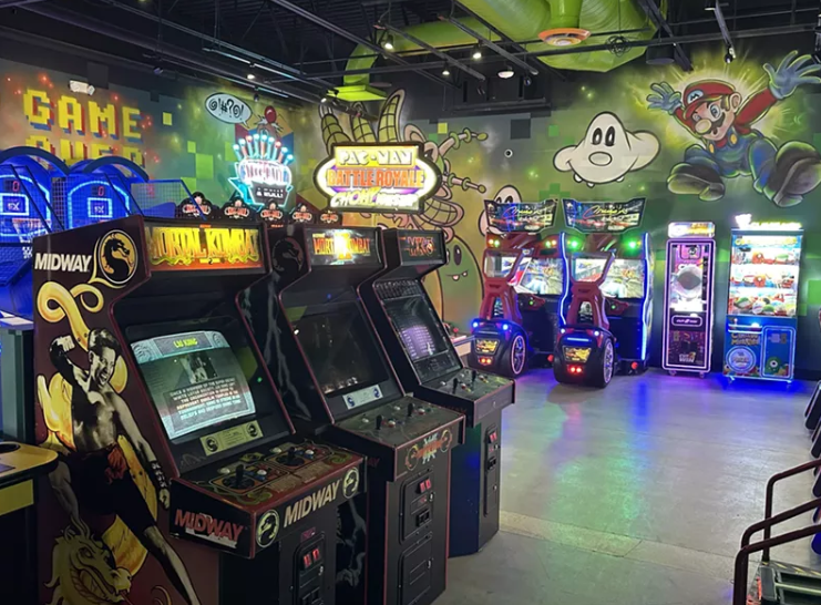 Arcade games in the new 1UP business location